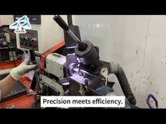 Στρίψιμο και επιθεώρηση του καρβιδίου του βολφραμίνου σε ένα βήμα